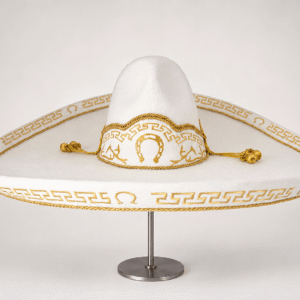 Sombrero blanco con dorado